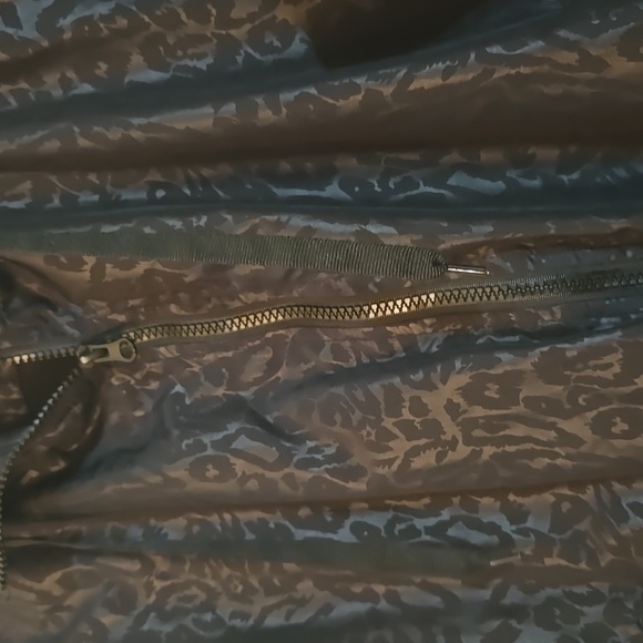 Zyia Active Cheetah Bomber Jacket - Picture 6 of 8